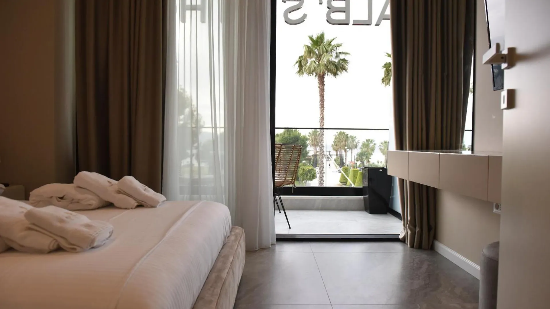 Alb'Sun Hotel Vlorë