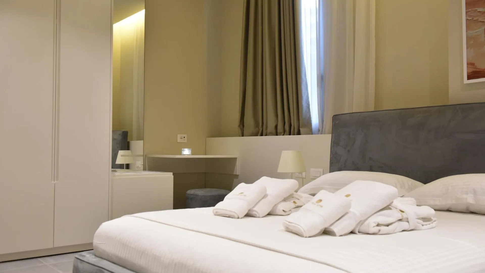 Alb'Sun Hotel Vlorë 0*,